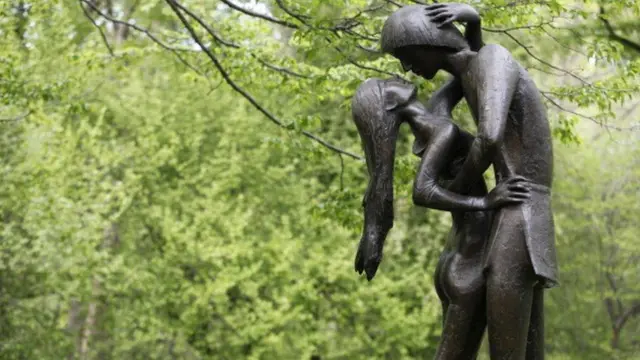 రెండో దశ-ఆకర్షణ