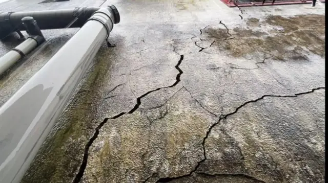 બુલેટ ટ્રેન પ્રોજેક્ટ, અમદાવાદ- મુંબઈ બાંદ્રાકુર્લા કોમ્પ્લેક્સ, પાલઘર, જાપાન, લોકોનાં ઘરોને નુકસાન, આદિવાસીઓનાં ઘરો અને વન્યવિસ્તારોને નુકસાન, નરેન્દ્ર મોદી ડ્રીમ પ્રોજેક્ટ, બીબીસી ગુજરાતી