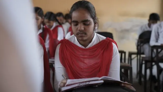 பிராச்சி நிகம்