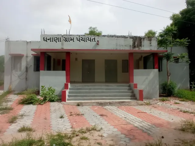 ગુજરાતમાં દારૂબંધી, ગુજરાતમાં દારૂ, દારૂ, બીબીસી ગુજરાતી, ગુજરાત, ગુજરાતમાં દારૂબંધીની નીતિ, ભાજપ, હર્ષ સંઘવી