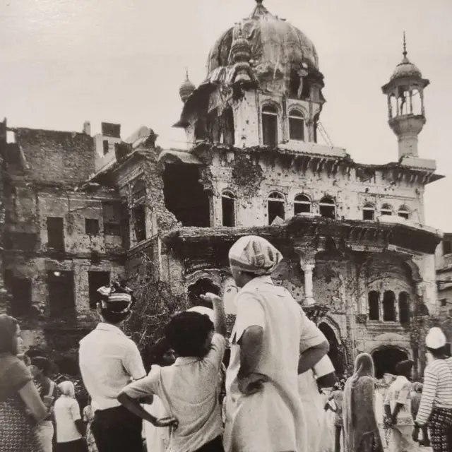 क्षतिग्रस्त अकाल तख्त