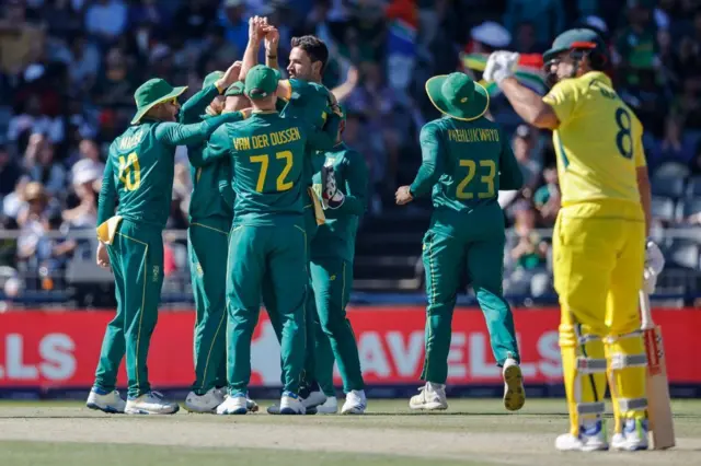 ব্যাটার প্রতি গড় রানের হিসেবে গত এক বছরে সবচেয়ে এগিয়ে আছে দক্ষিণ আফ্রিকা