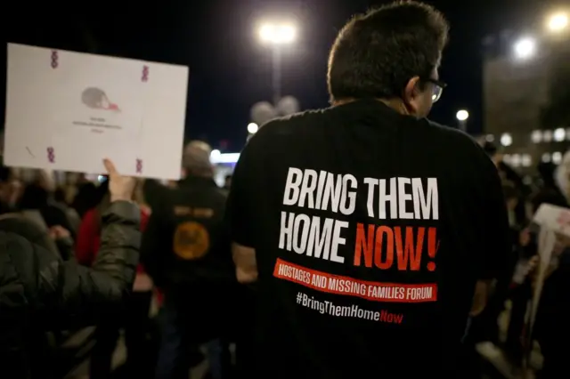 تشهد إسرائيل تظاهرات حاشدة تطالب بعودة الرهائن