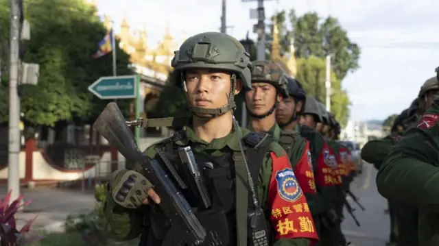 လားရှိုးကို ကိုးကန့်သိမ်းချိန် မြင်ကွင်း (ပုံဟောင်း)