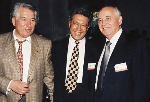 Чыңгыз Айтматов жана Михаил Горбачёв