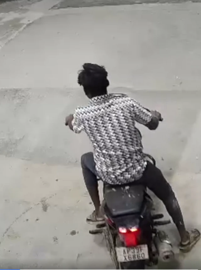 బైక్ డ్రైవర్ శివశంకర్, కర్నూలు