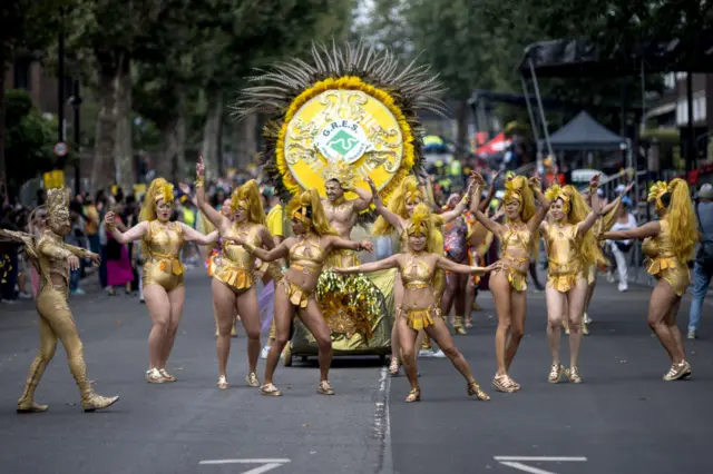 دوشنبه روز اصلی کارناوال