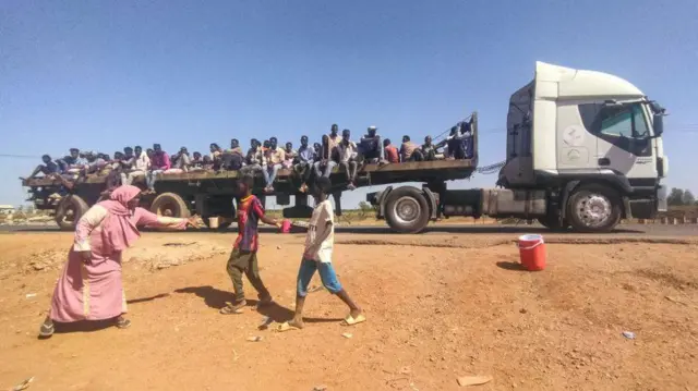 فر الناس من ود مدني وولاية الجزيرة المحيطة بها
