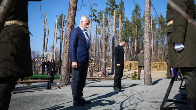 Петр Павел Орусия толук масштабдуу согуш баштагандан бери Украинага эки жолу барган