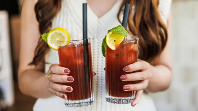 மது பானம், மது அல்லாத பானங்கள்