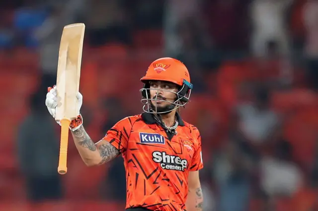 91 ரன்கள் எடுத்து ஆட்டமிழந்தார் இஷான் கிஷன்