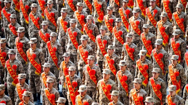 मार्च 2023 में चीनी सेना में भर्ती हुए नए सैनिक