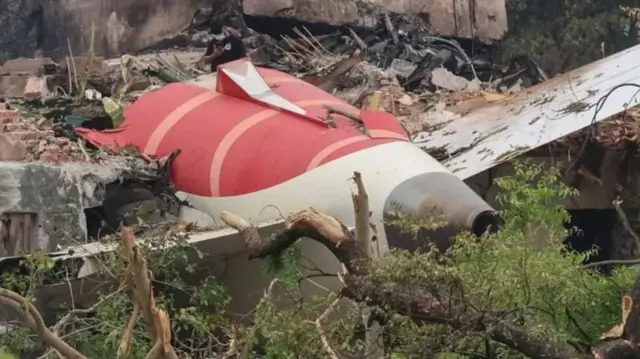 બીબીસી ગુજરાતી બૉઇંગ ઍર ઇન્ડિયા અમદાવાદ લંડન ફ્લાઈટ ડ્રીમલાઈનર 