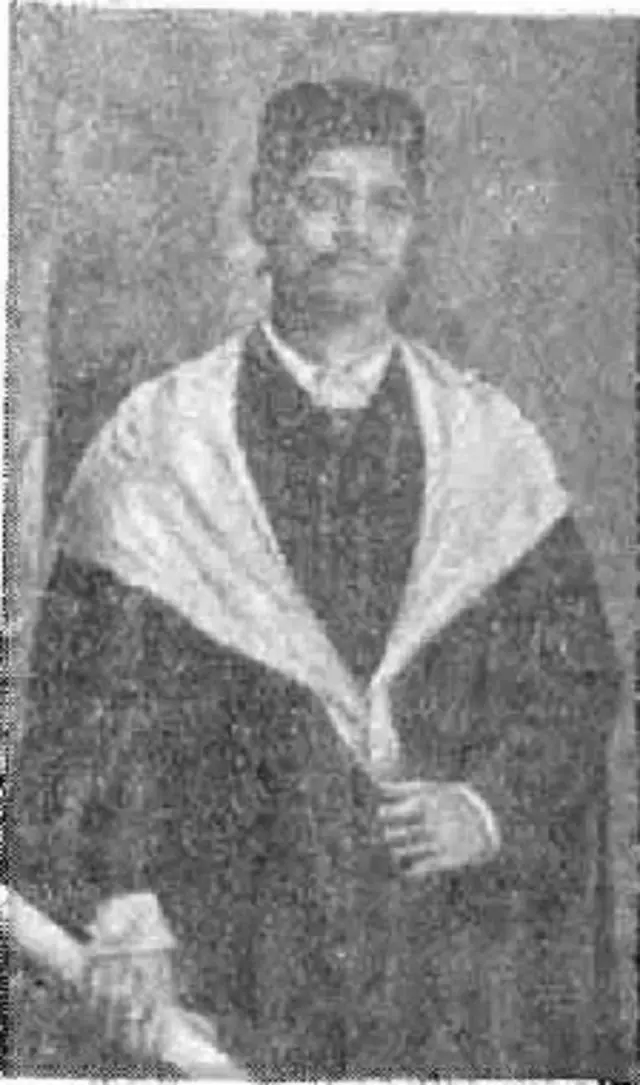 ડિગ્રીધારી છોટુભાઈ પુરાણી 