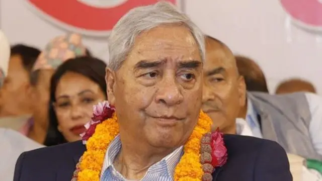 इतर समूहको भेलामा नेपाली कांग्रेसका नेता शेरबहादुर देउवा