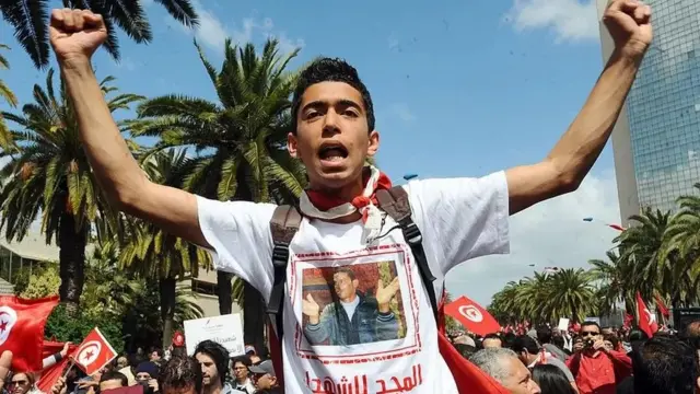 Un manifestant tunisien.