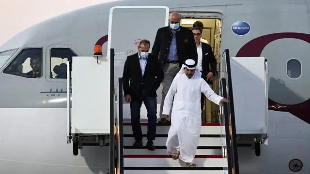 Bageze i Doha basanganiwe n'abategetsi ba Amerika bahita bafata indi ndege yerekeza i Washington