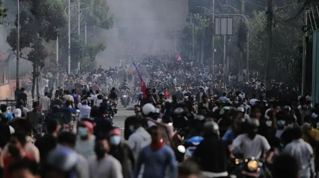 বিক্ষোভের সময় নেপালের চিত্র।