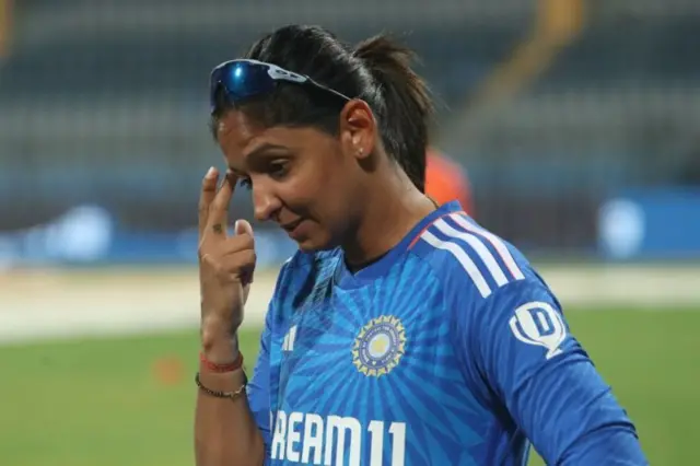 ભારતીય મહિલા ક્રિકેટ ટીમનાં કૅપ્ટન હરમનપ્રીત કૌર