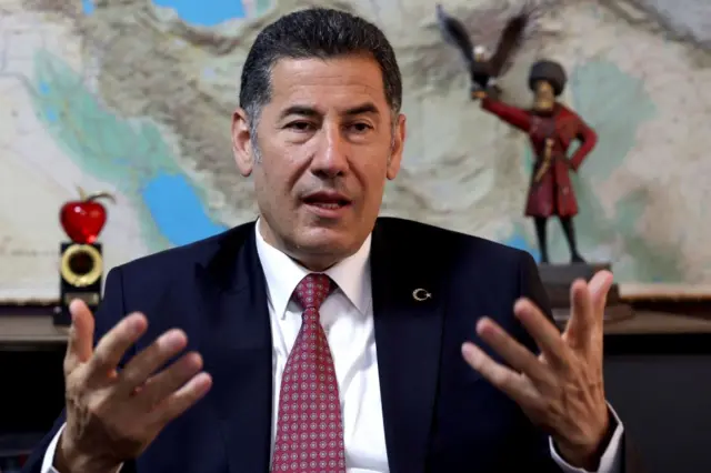 Sinan Oğan, Cumhur İttifakı'nı destekleyeceğini açıkladı.