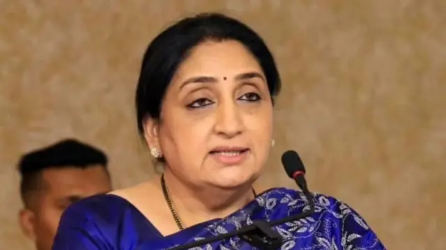 आता सुनेत्रा पवार यांच्या उपमुख्यमंत्रीपदाबाबत सुरूये, त्याबद्दल मला काहीच माहिती नाही. प्रस्ताव नाही, विचारणा, चर्चा नाही, असं शरद पवार म्हणाले आहेत.