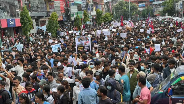 पोखरामा युवाहरूको प्रदर्शन