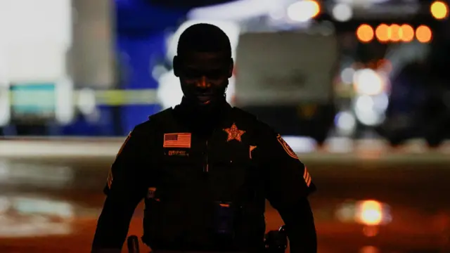 Поліцейський після повідомлень про стрілянину у Дональда Трампа біля біля Міжнародного гольф-клубу у Вест-Палм-Біч, штат Флорида, США, 15 вересня 2024 року