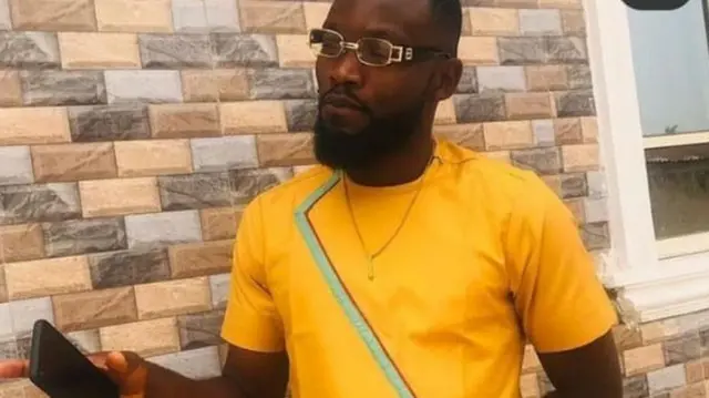 Nicholas Akande namoota haaraa qacaraman WhatsApp fi Skype irratti leenjisa