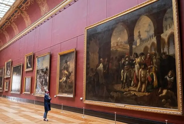 እዚ ፈለማ ብ1546 ብንጉሳዊ ስድራቤት ፈረንሳ ቤተ መንግስቲ ኰይኑ ዝተሃንጸ እዩ።