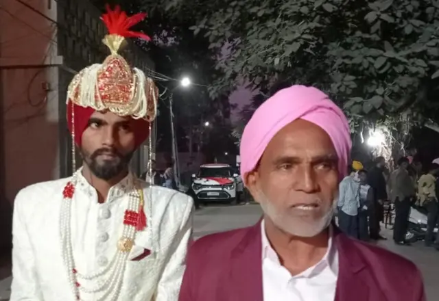 દીપકના જણાવ્યા મુજબ મોગા જિલ્લાની રહેવાસી મનપ્રીત કૌર સાથેનો તેમનો સંબંધ ઓનલાઈન શરૂ થયો હતો