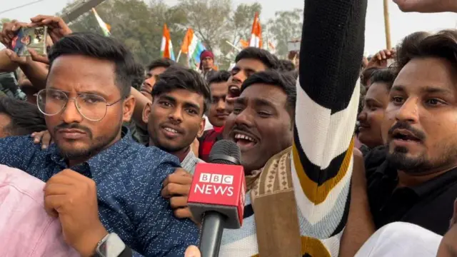 बिहार में रोज़गार एक बड़ा चुनावी मुद्दा बन सकता है.