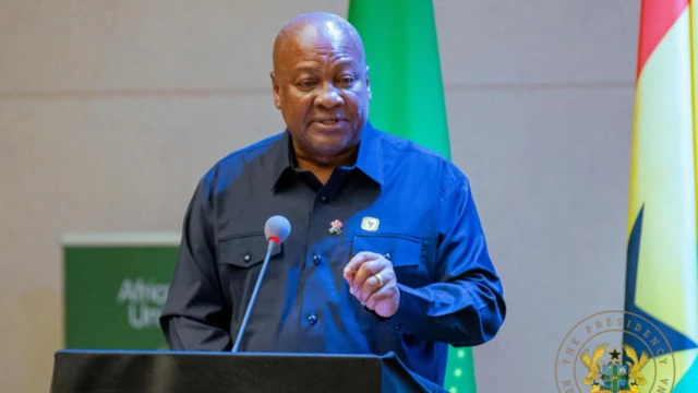 President John Mahama dey give address