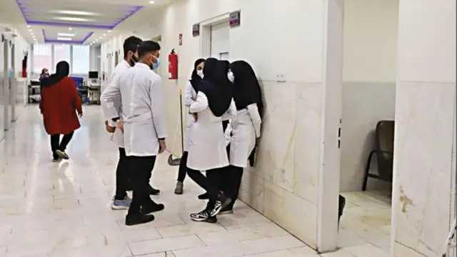 پزشکان