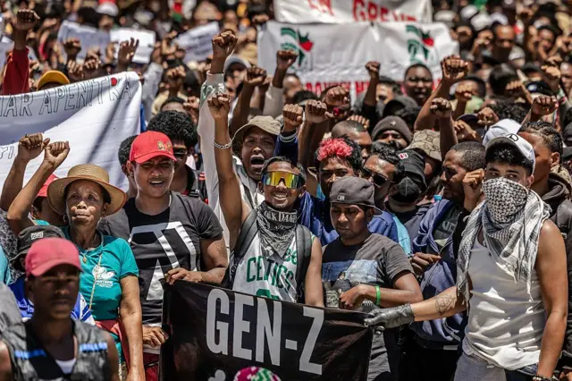 Jóvenes protestan en Madagascar