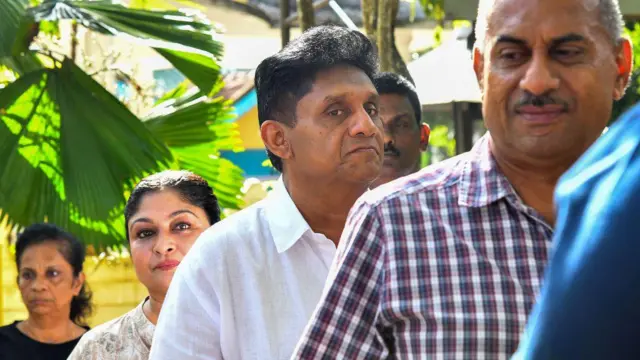 පවුලේ අයගේ මැදිහත් වීම නිසා පක්ෂයේ ගැටලු ඇතිවෙලා