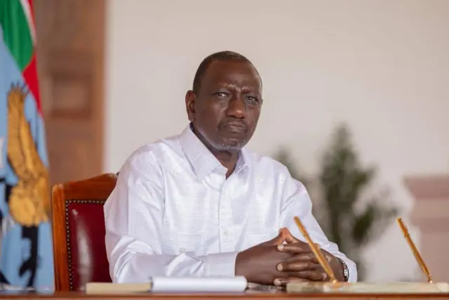 Akiwa ikulu akitia saini miswada hiyo yenye utata Jumatano ya tarehe 15 mwezi Oktoba 2025