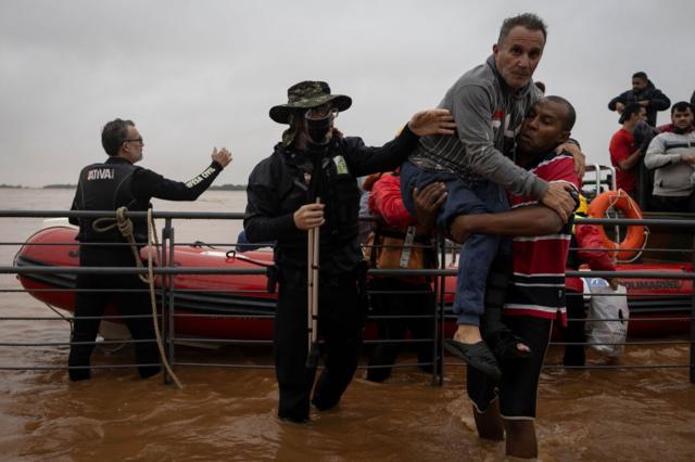 Brasil: las impactantes imágenes de las inundaciones en el sur de Brasil  que causaron la muerte de al menos 85 personas - BBC News Mundo