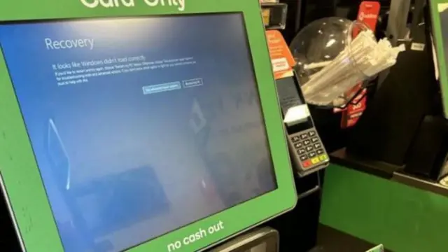 కంప్యూటర్ బ్లూ స్క్రీన్