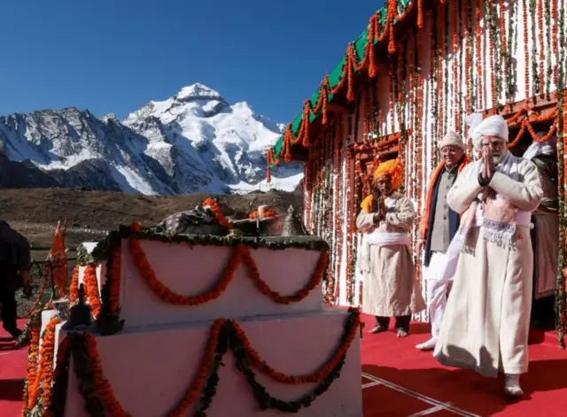 सन् २०२३ मा मोदीले पार्वती कुन्डमा पुगेर पुजा गरेका थिए।