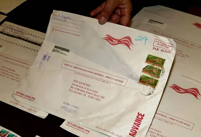 विदेशबाट हुलाक मार्फत् पठाइएको मत