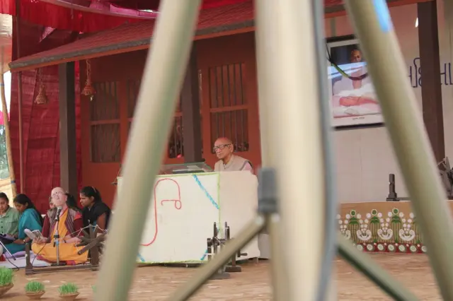 નારાયણ દેસાઈ