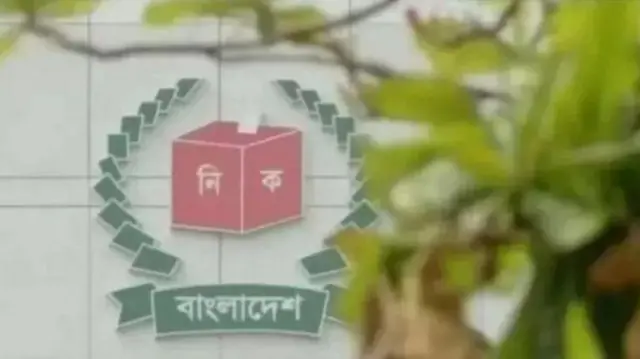 গত বৃহস্পতিবার ২৩শে মার্চ বিএনপিকে একটি চিঠি পাঠিয়ে আনুষ্ঠানিক না হলেও অনানুষ্ঠানিক আলোচনা ও মতবিনিময়ের জন্য আমন্ত্রণ জানিয়েছিল নির্বাচন কমিশন। 