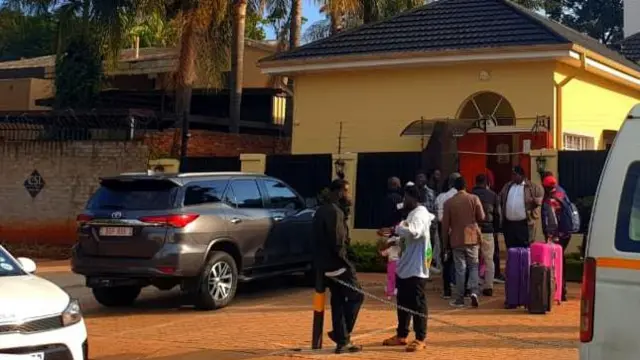 the evacuees are entitled to some allowances upon return to Ghana