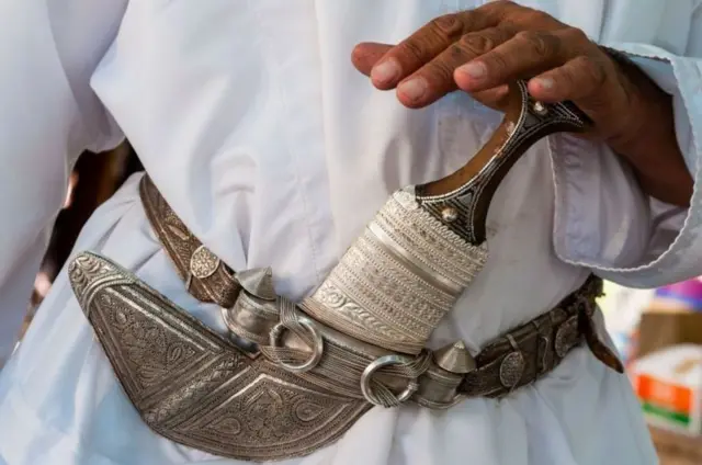 கிறிஸ்தவர்களையும் முஸ்லீம்களையும் பயமுறுத்திய ஹாசாசின்கள் யார்? 