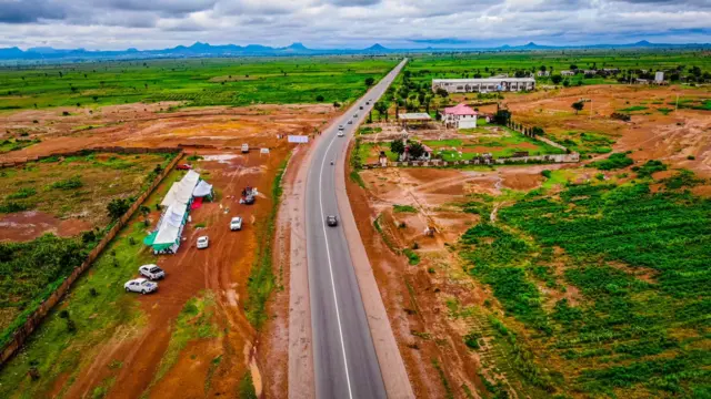 Opopona Gombe si Katango