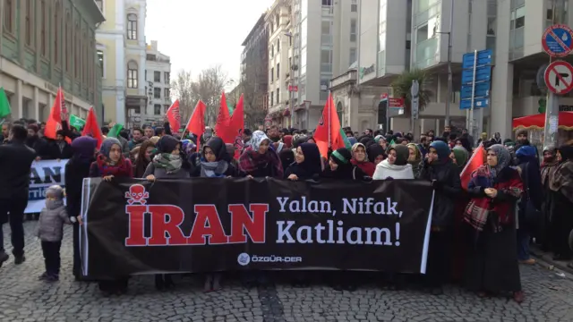 2016 میں استنبول میں اور حلب پر دوبارہ قبضے کے بعد ایران مخالف مظاہرے