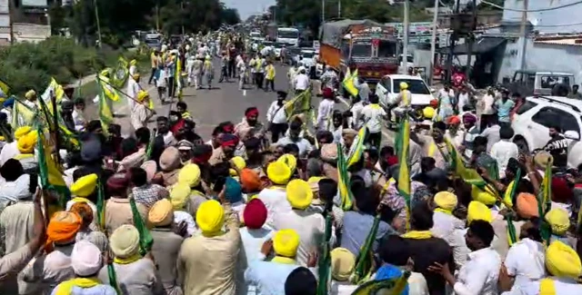 ਕਿਸਾਨਾਂ ਅਤੇ ਪੁਲਿਸ ਵਿਚਾਲੇ ਧੱਕਾ-ਮੁੱਕੀ