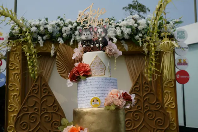 Kue pernikahan Lula dan Jojo.