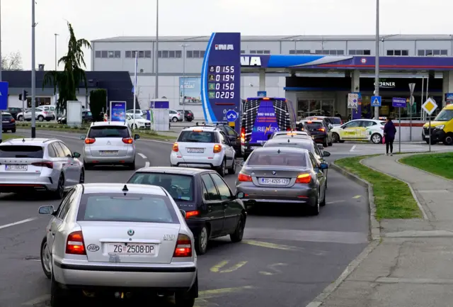 Gužva na pumpi u Hrvatskoj