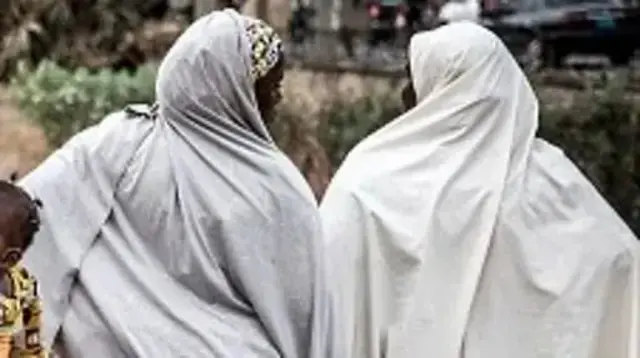 wasu mata biyu sun juya baya